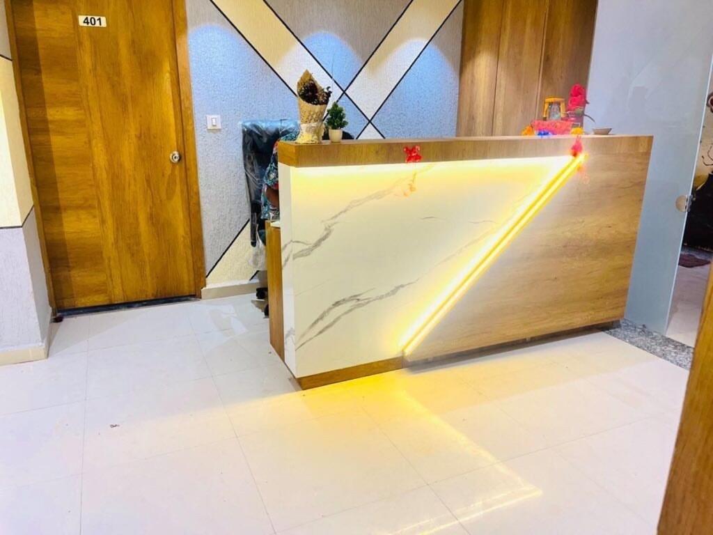 Oyo Florence Hotel Surat Ngoại thất bức ảnh